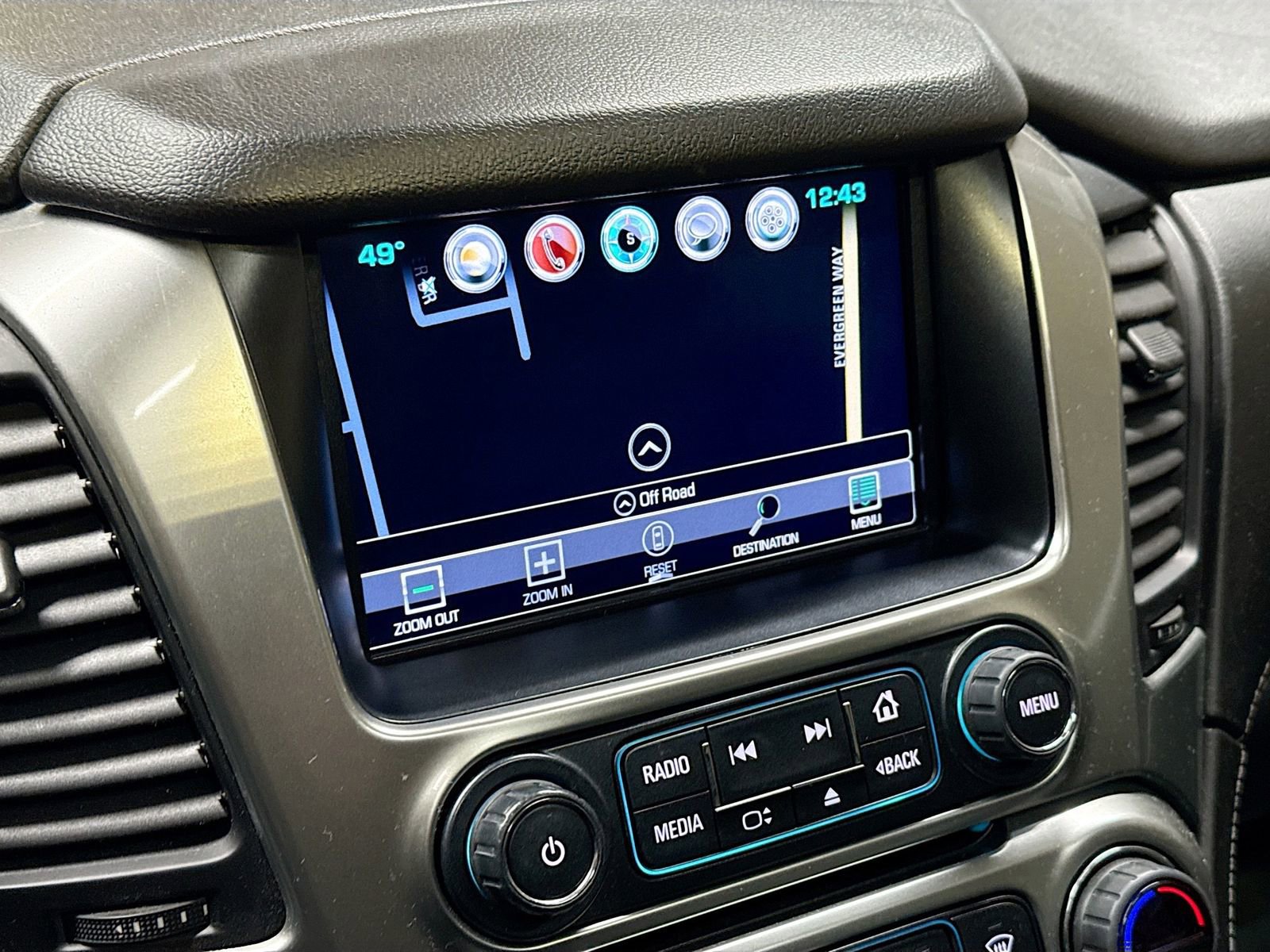 Used 2017 Chevrolet Suburban Premier image 16