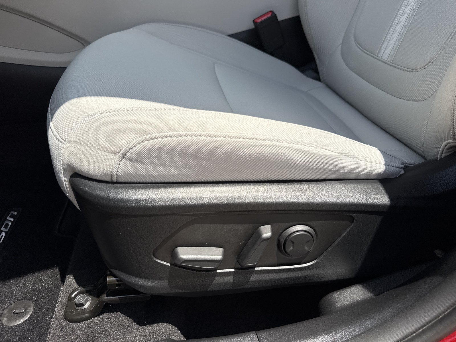 Used 2026 Hyundai Tucson SEL w/ Tow & Go Package FWD image 12