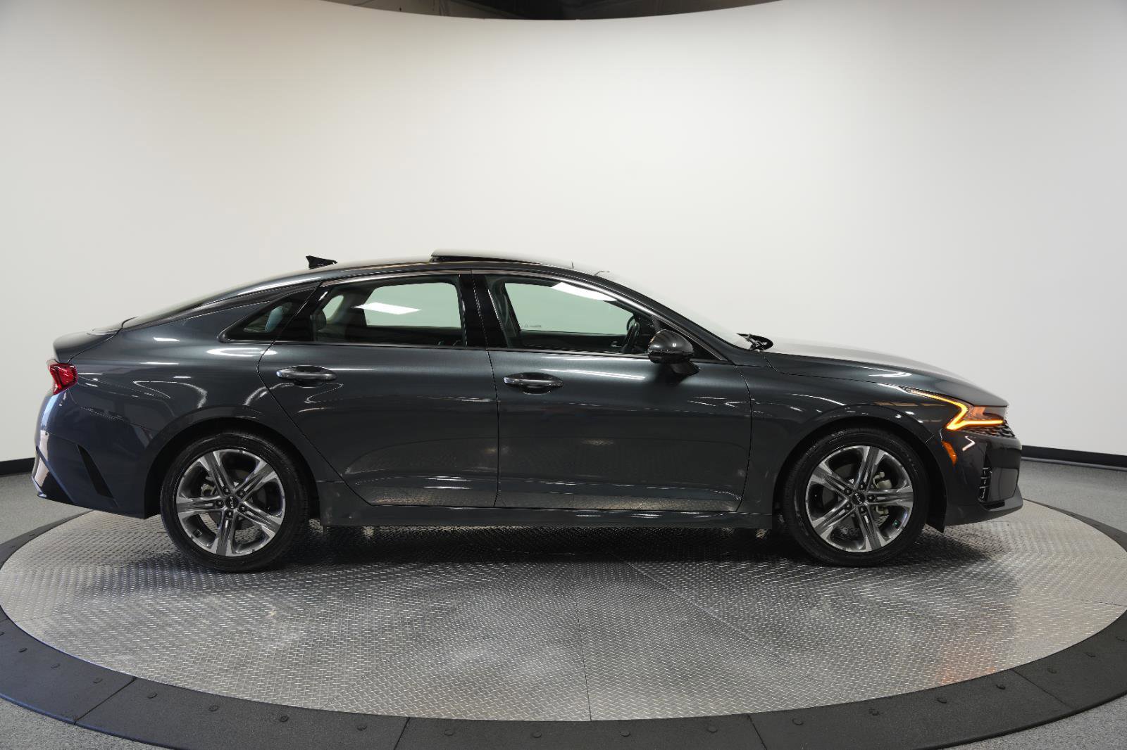 Used 2024 Kia K5 EX w/ EX Premium Package FWD image 9