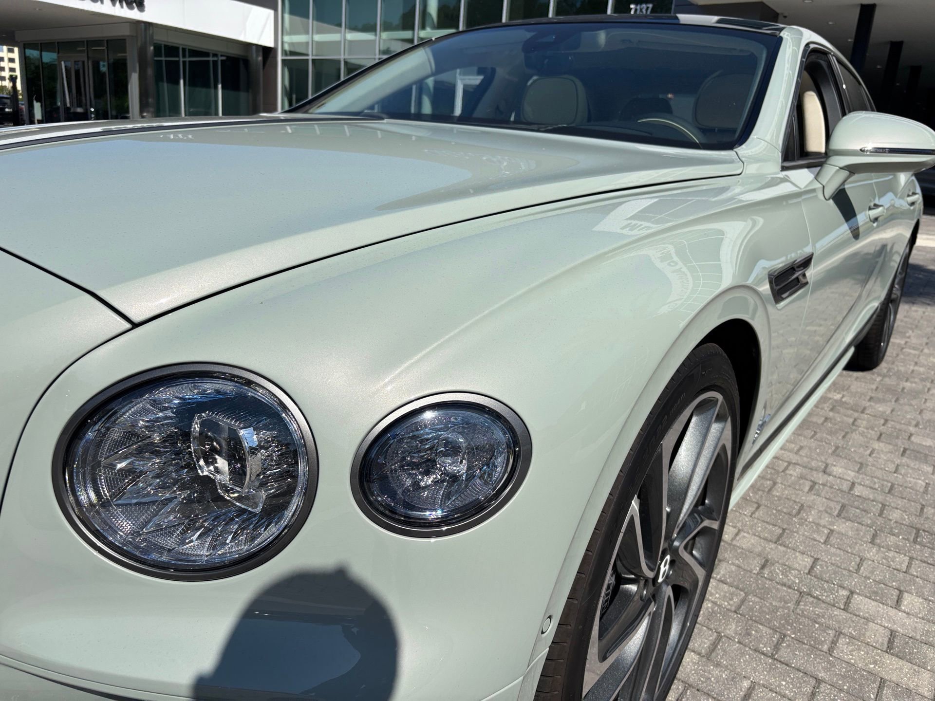 New 2025 Bentley Flying Spur Plug-In Hybrid image 39