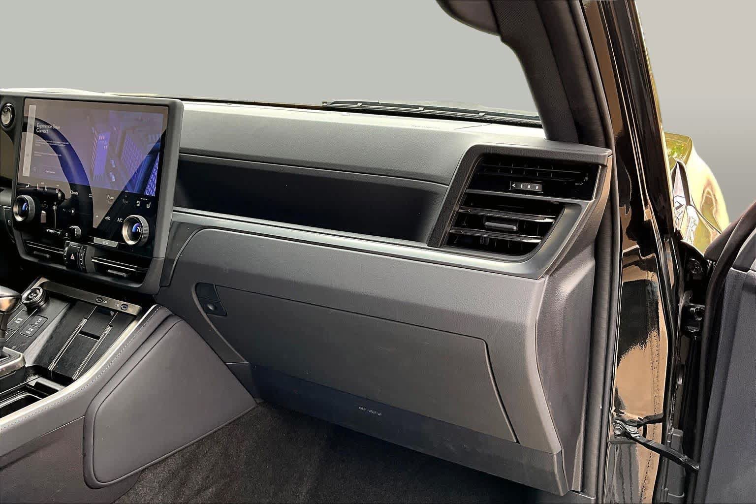 Certified 2025 Lexus GX 550 w/ Accessory Package (2T) AWD/4WD image 19