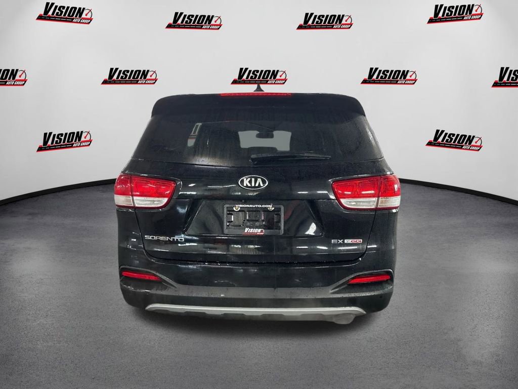 Used 2017 Kia Sorento EX image 6