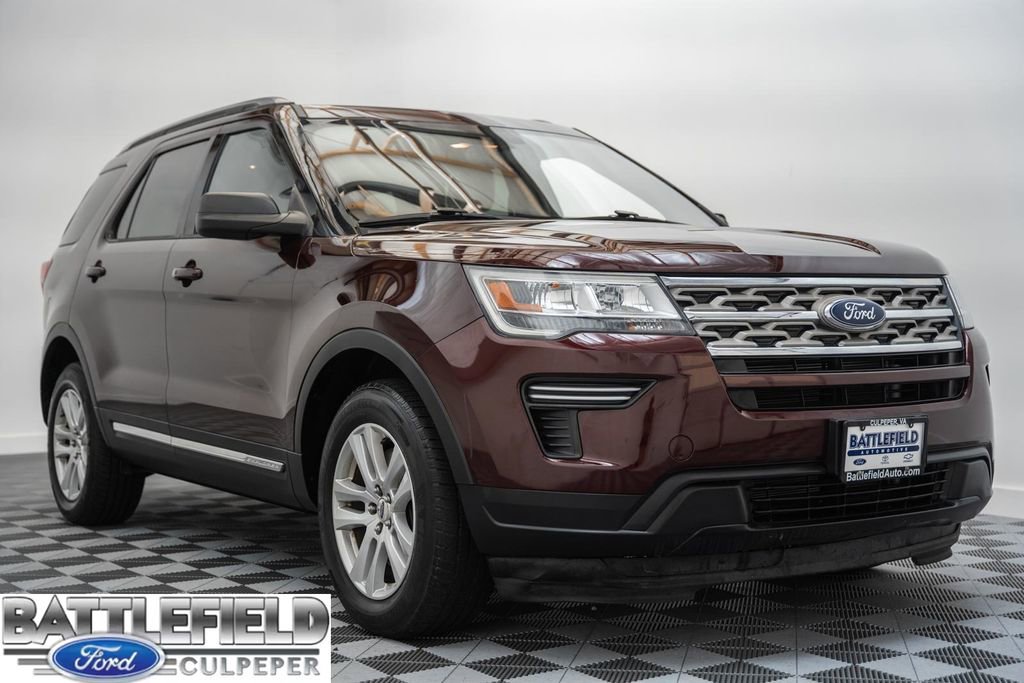 Used 2018 Ford Explorer XLT AWD/4WD image 1