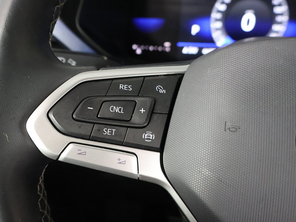 Used 2022 Volkswagen Taos SE image 37