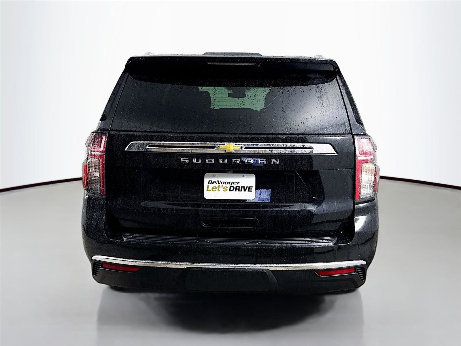 Used 2024 Chevrolet Suburban LS w/ Driver Alert Package AWD/4WD image 11