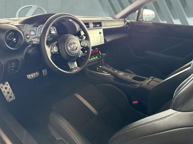Used 2023 Toyota GR86 Premium image 11