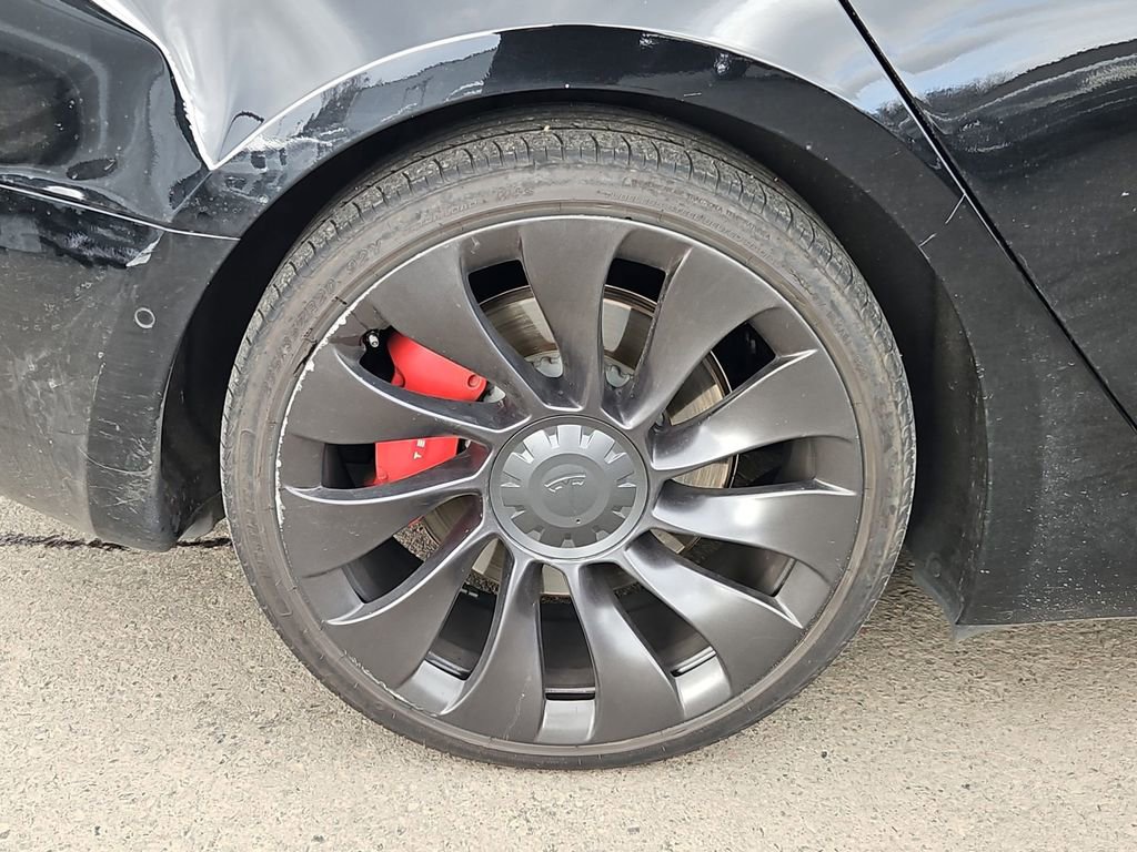 Used 2021 Tesla Model 3 Performance image 9