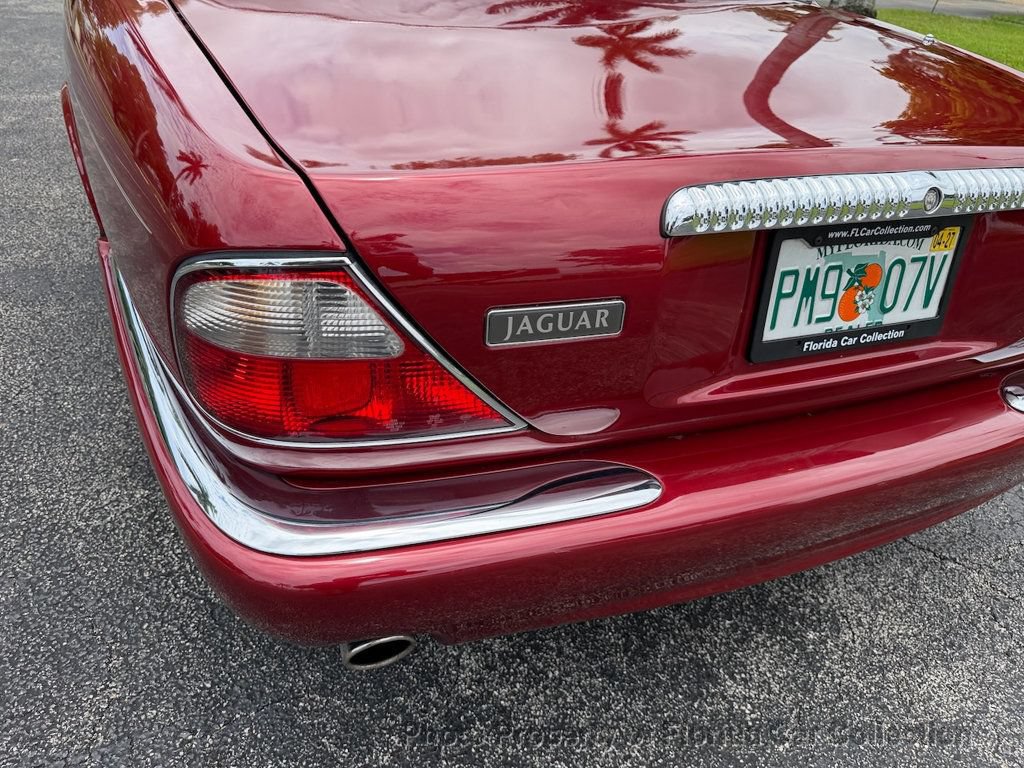 Used 1999 Jaguar XJ8 L RWD image 21