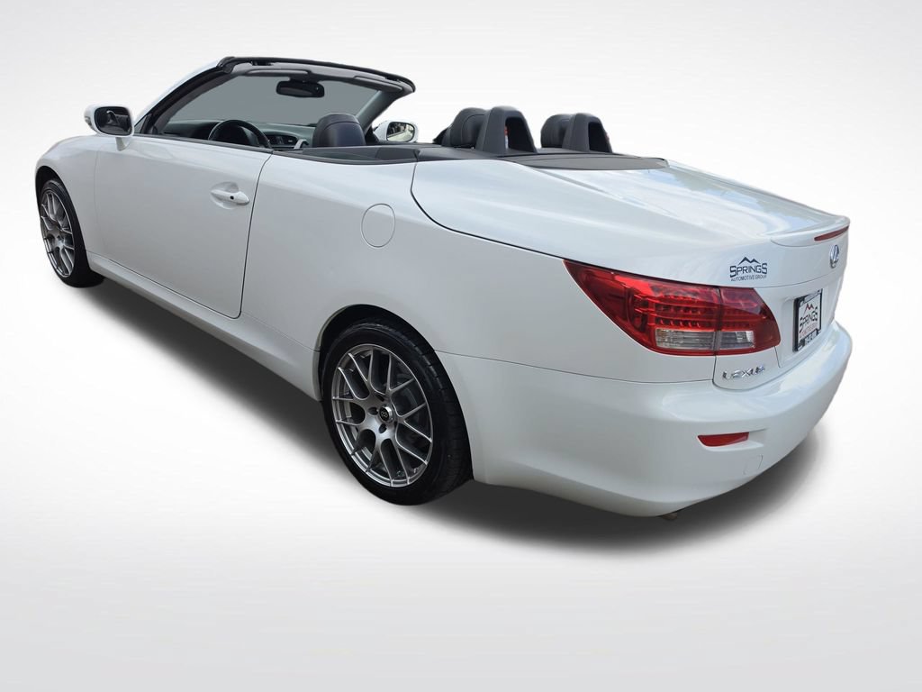 Used 2010 Lexus IS 350C w/ Luxury Pkg RWD image 3
