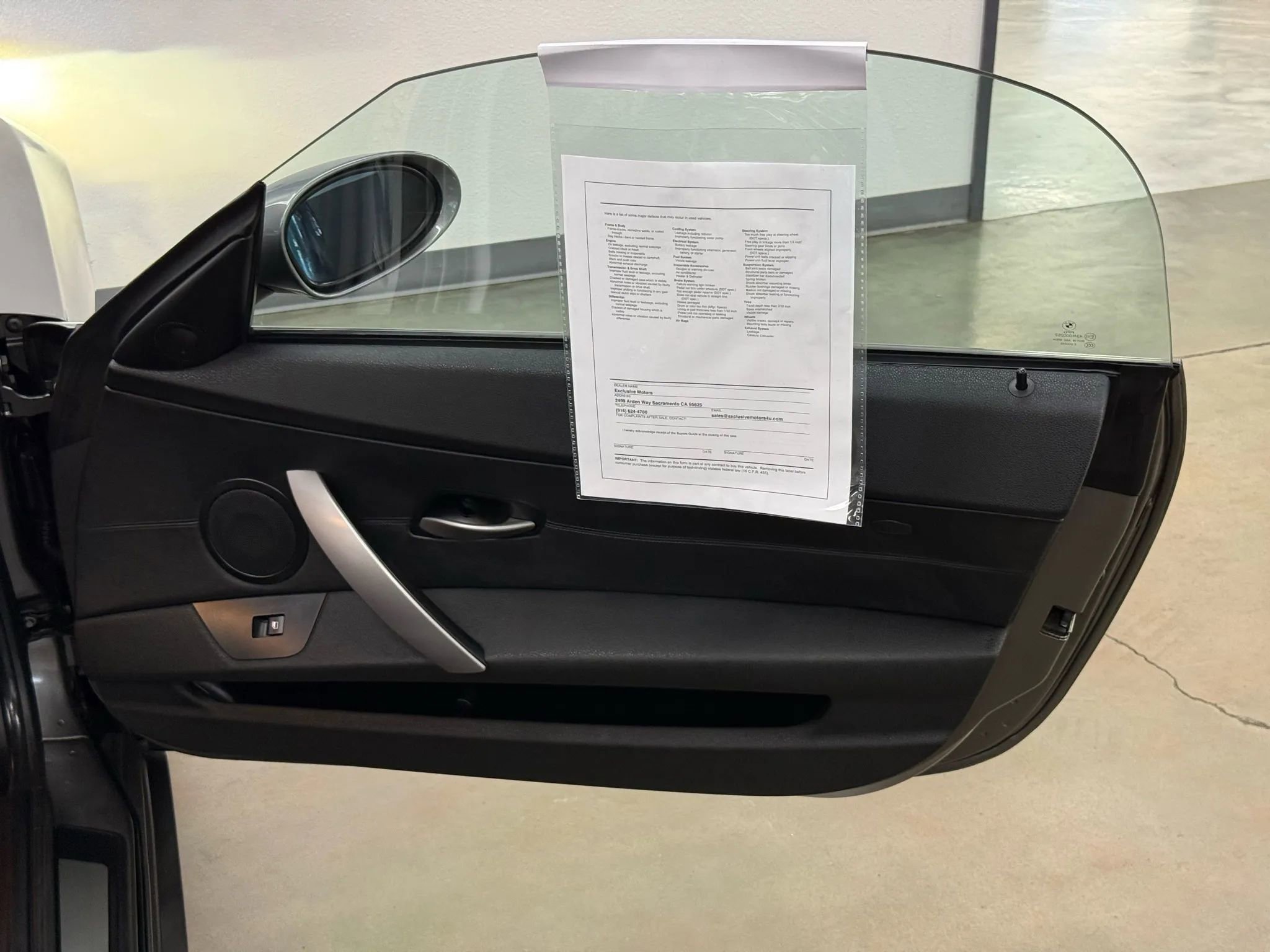 Used 2005 BMW Z4 2.5i image 12