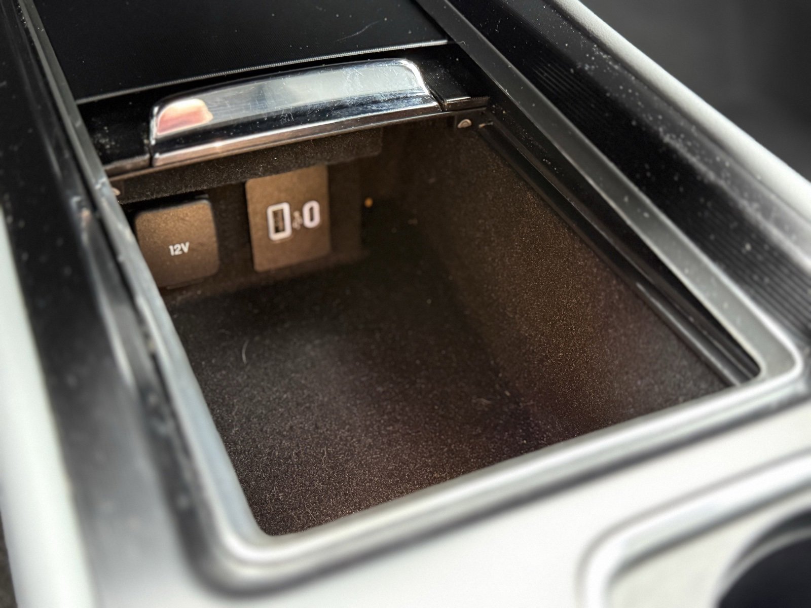 Used 2020 Lincoln Corsair Reserve w/ Equipment Group 201A image 23