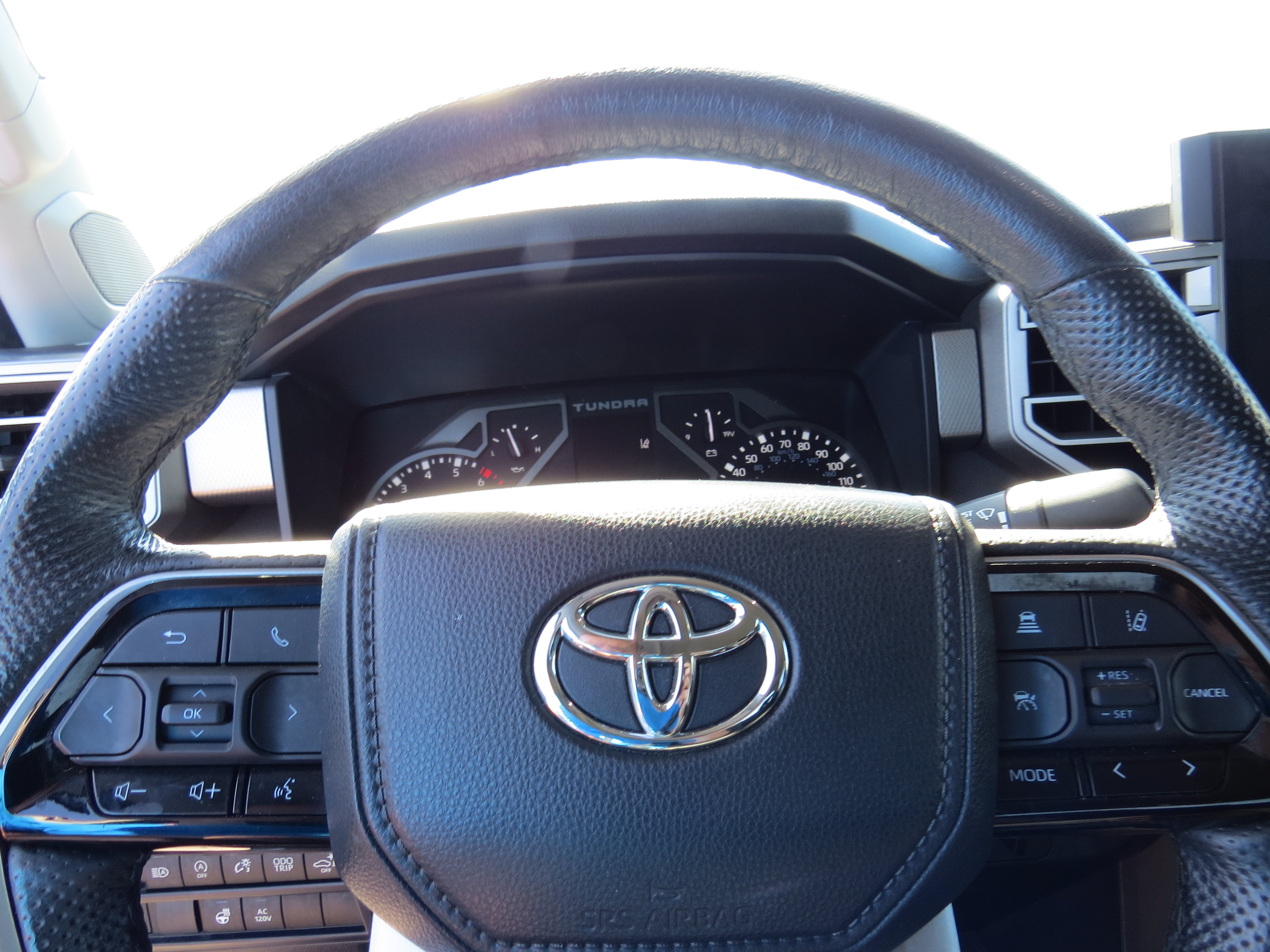 Used 2023 Toyota Tundra Limited AWD/4WD image 21