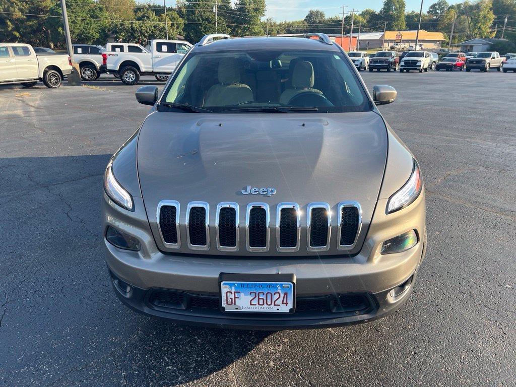 Used 2016 Jeep Cherokee Latitude w/ Comfort/Convenience Group FWD image 7