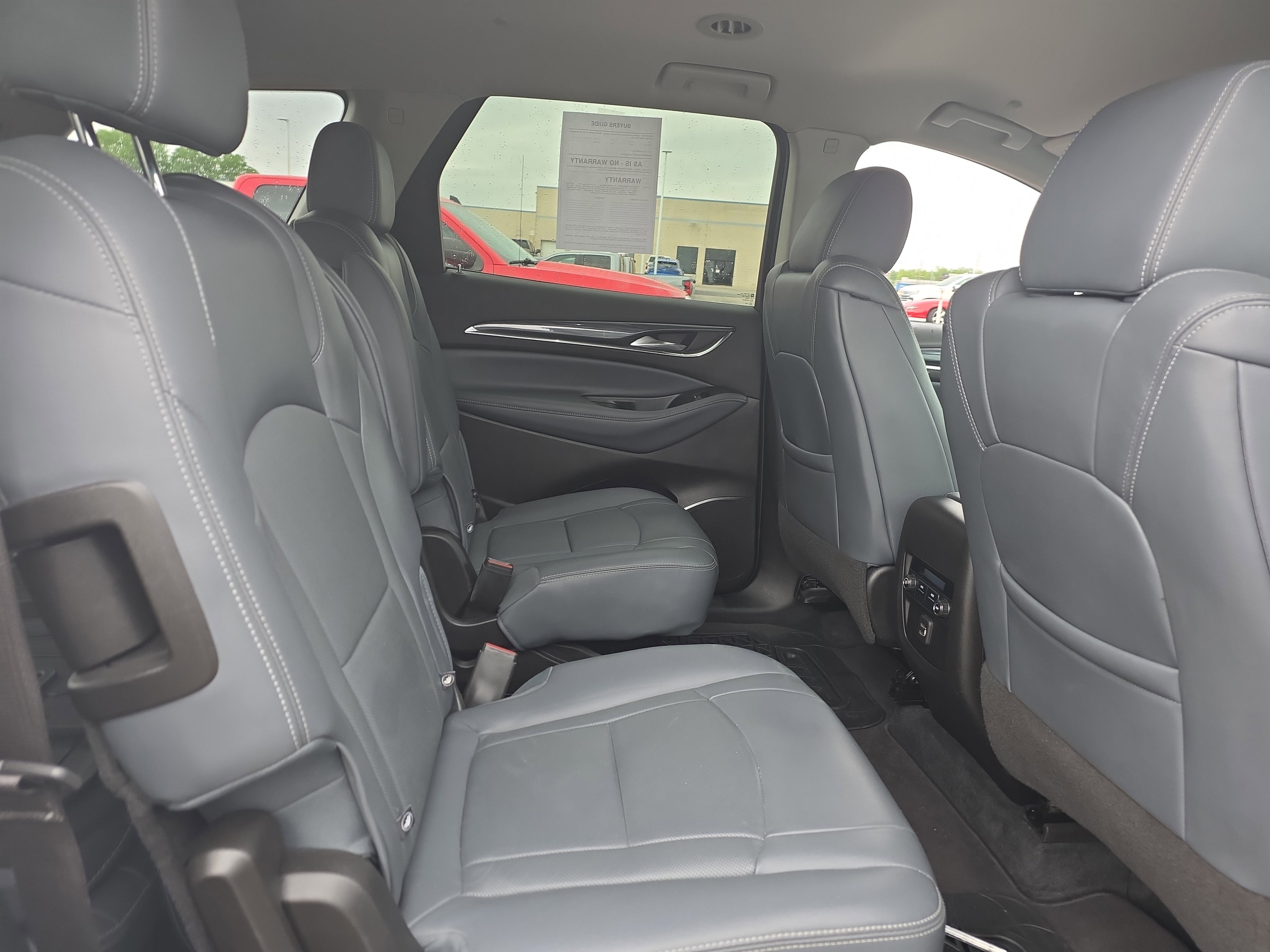 Used 2021 Buick Enclave Essence AWD/4WD image 9