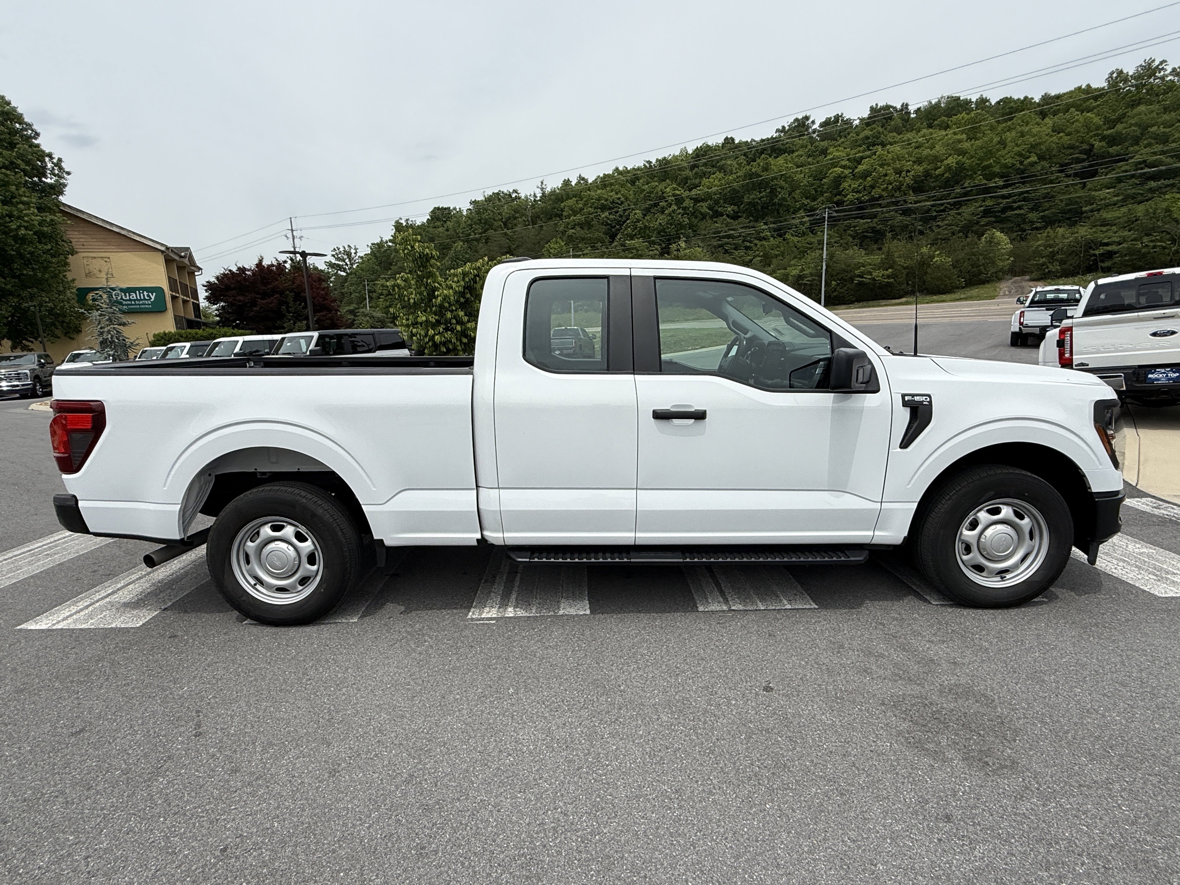 Used 2024 Ford F150 XL RWD image 4