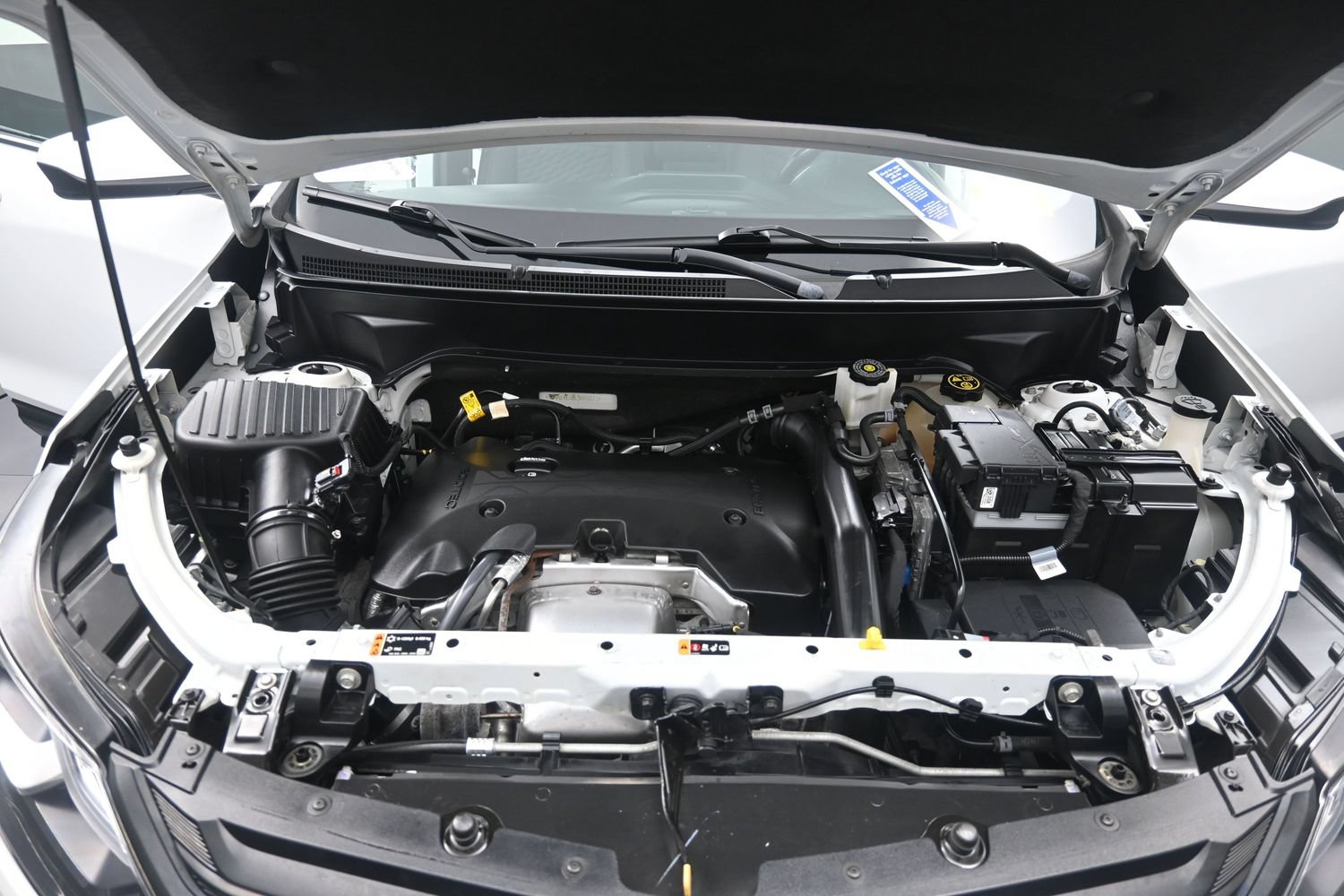 Used 2020 Chevrolet Equinox LT AWD/4WD image 12