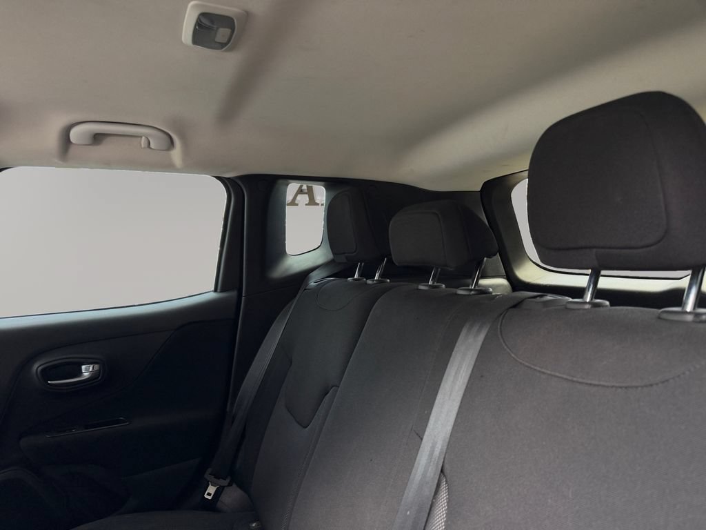 Used 2021 Jeep Renegade Sport FWD image 13