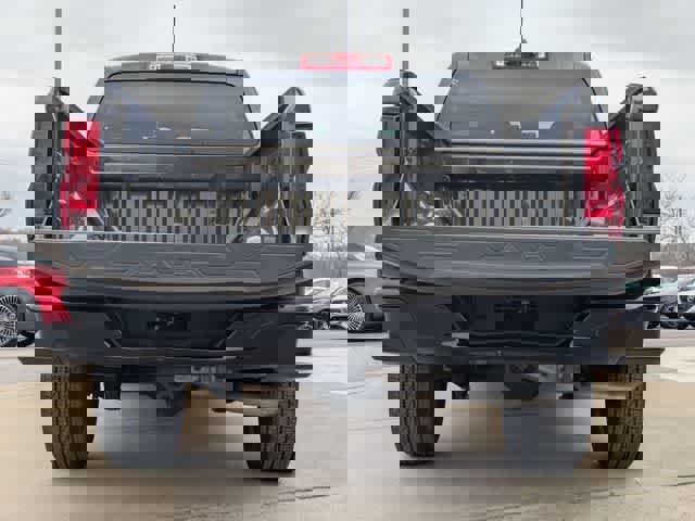 Used 2023 Chevrolet Colorado W/T image 32