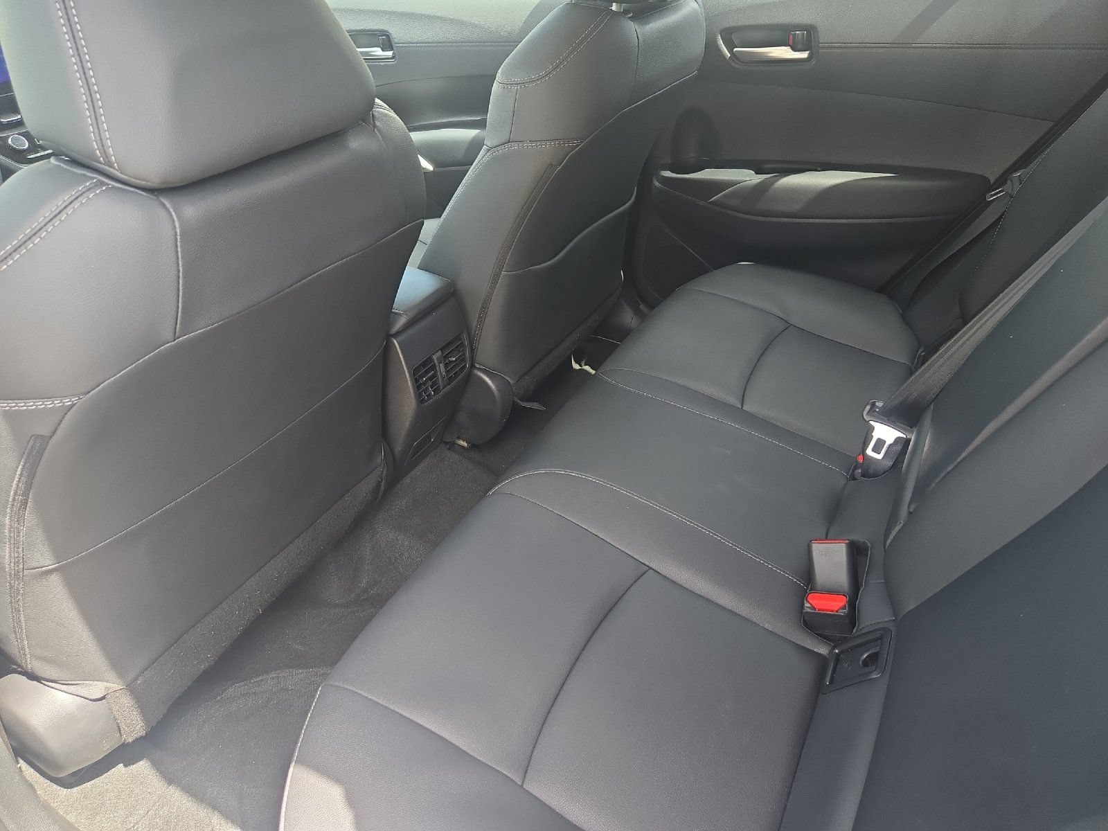 Certified 2025 Toyota Corolla Cross XLE FWD image 11