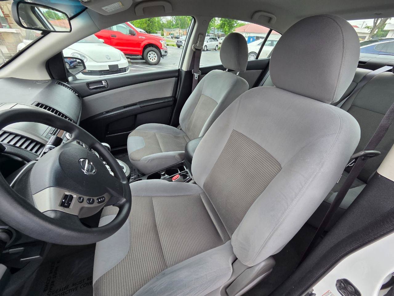 Used 2012 Nissan Sentra 2.0 SR FWD image 12