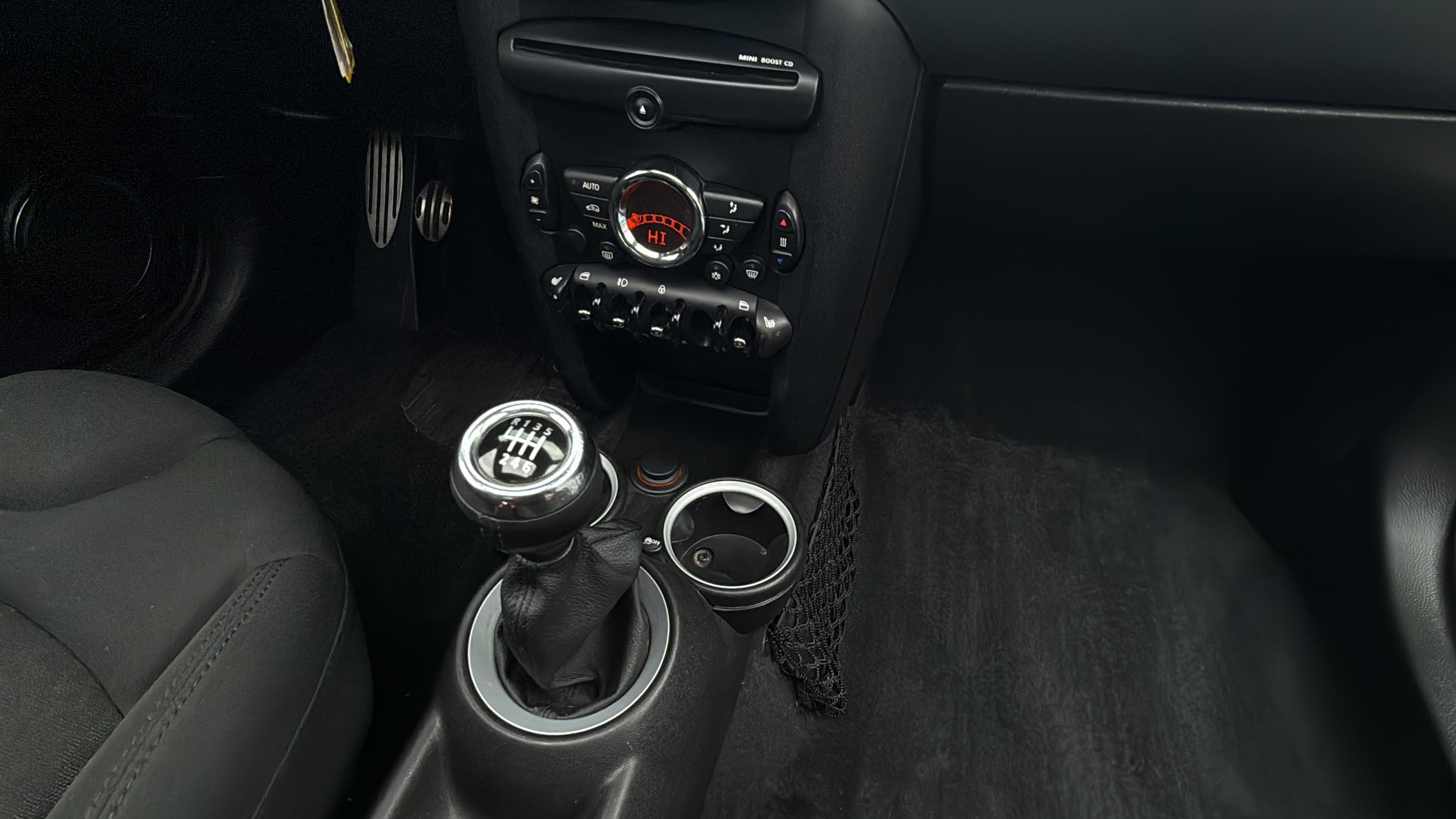 Used 2011 MINI Cooper S image 33