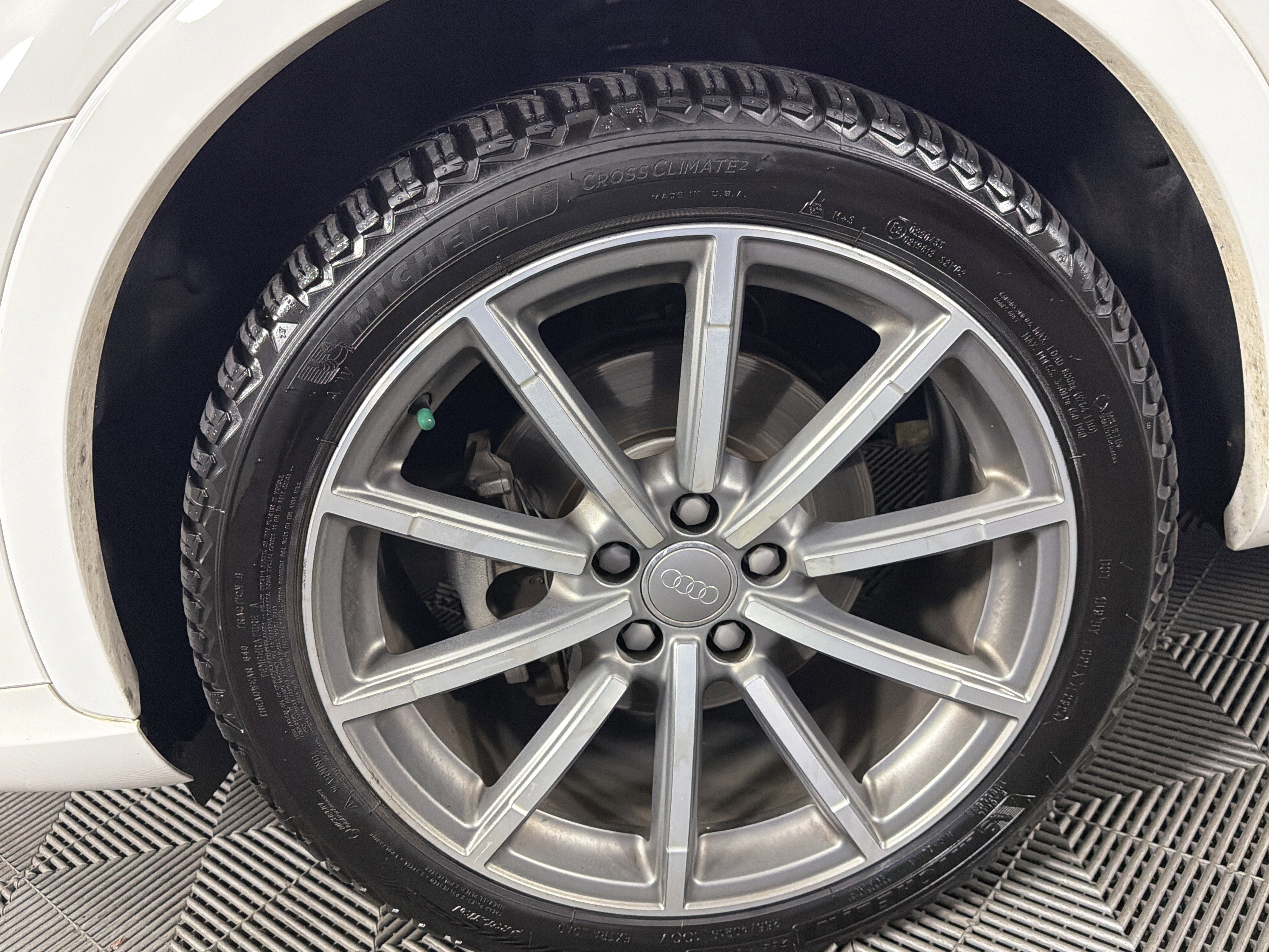 Used 2018 Audi Q3 2.0T Premium FWD image 6