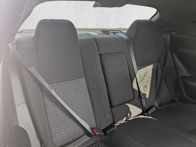 Used 2022 Dodge Challenger SXT image 16