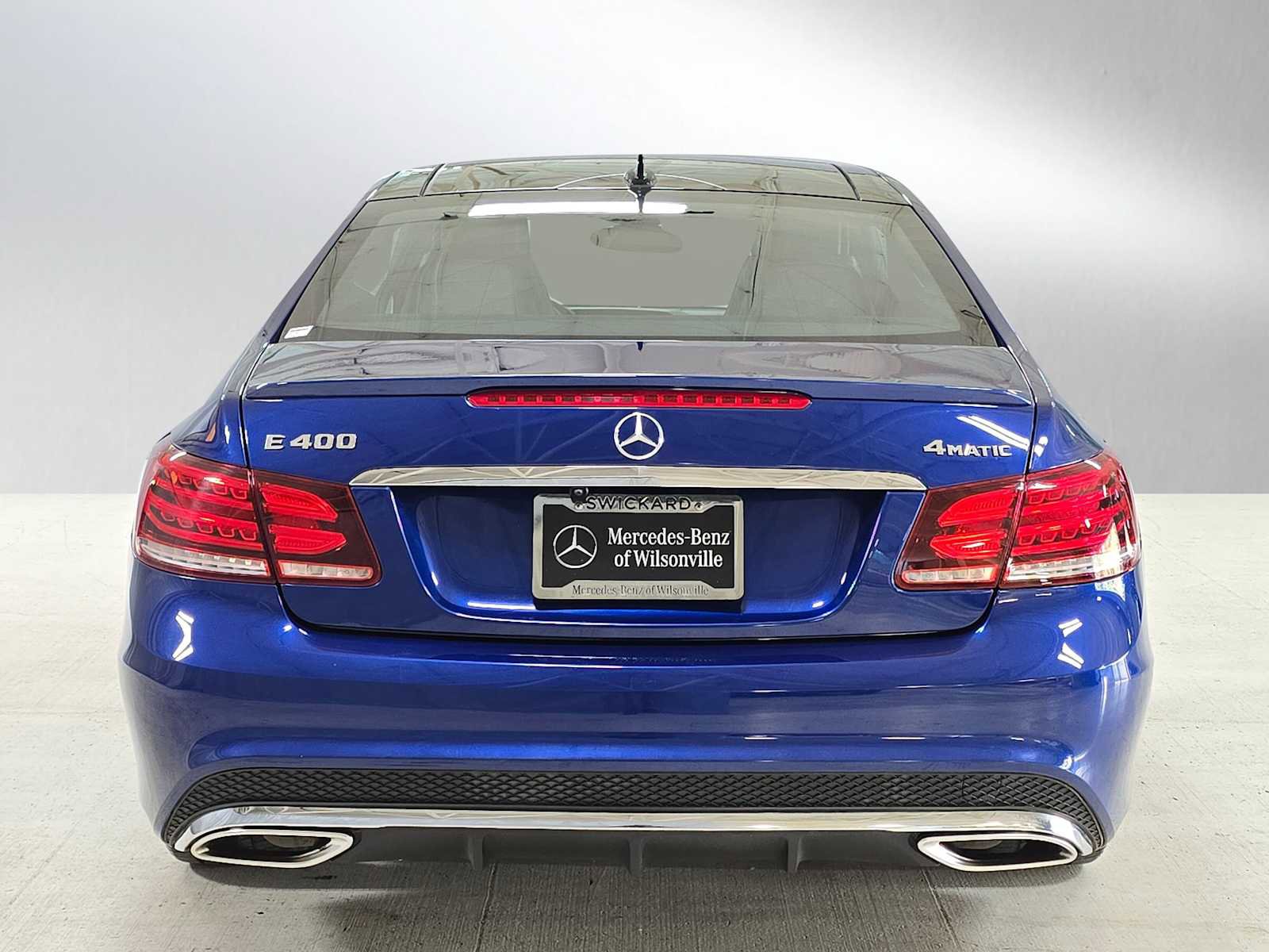 Used 2017 Mercedes-Benz E 400 4MATIC Coupe image 4