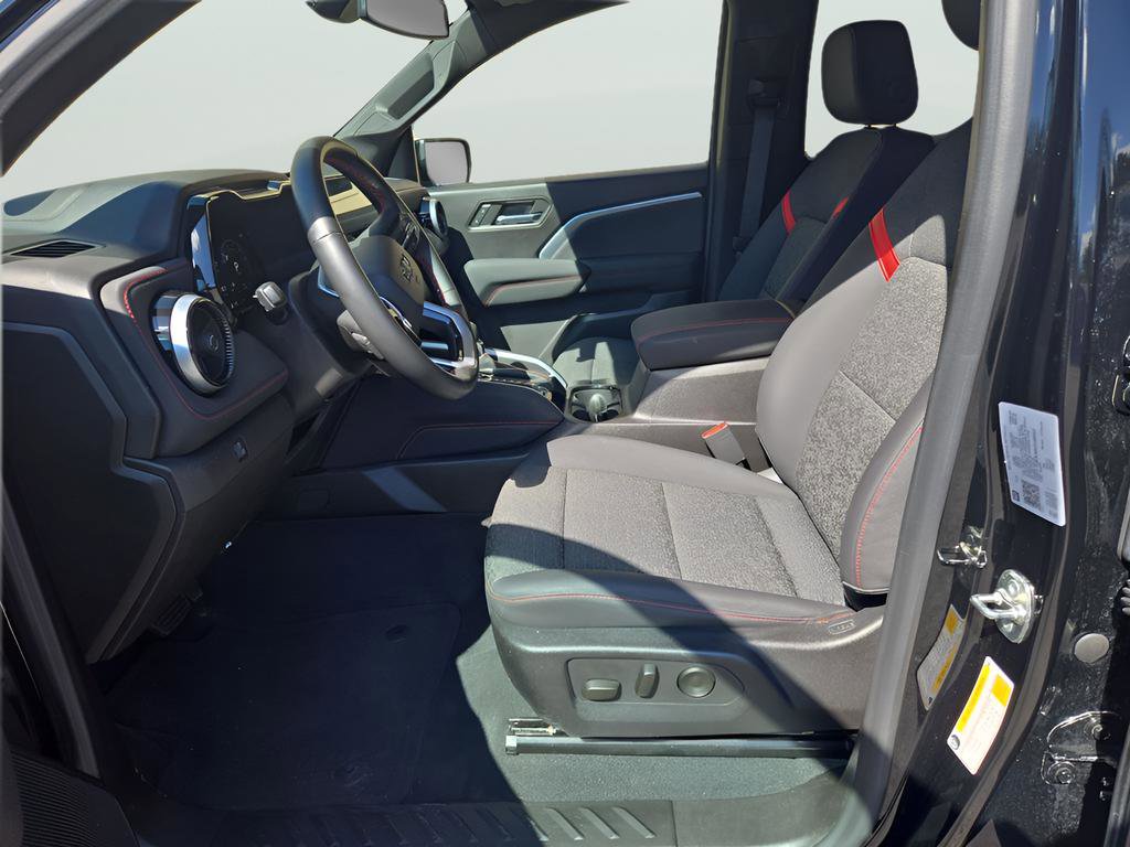 Used 2024 Chevrolet Colorado Z71 w/ Z71 Convenience Package 2 image 24