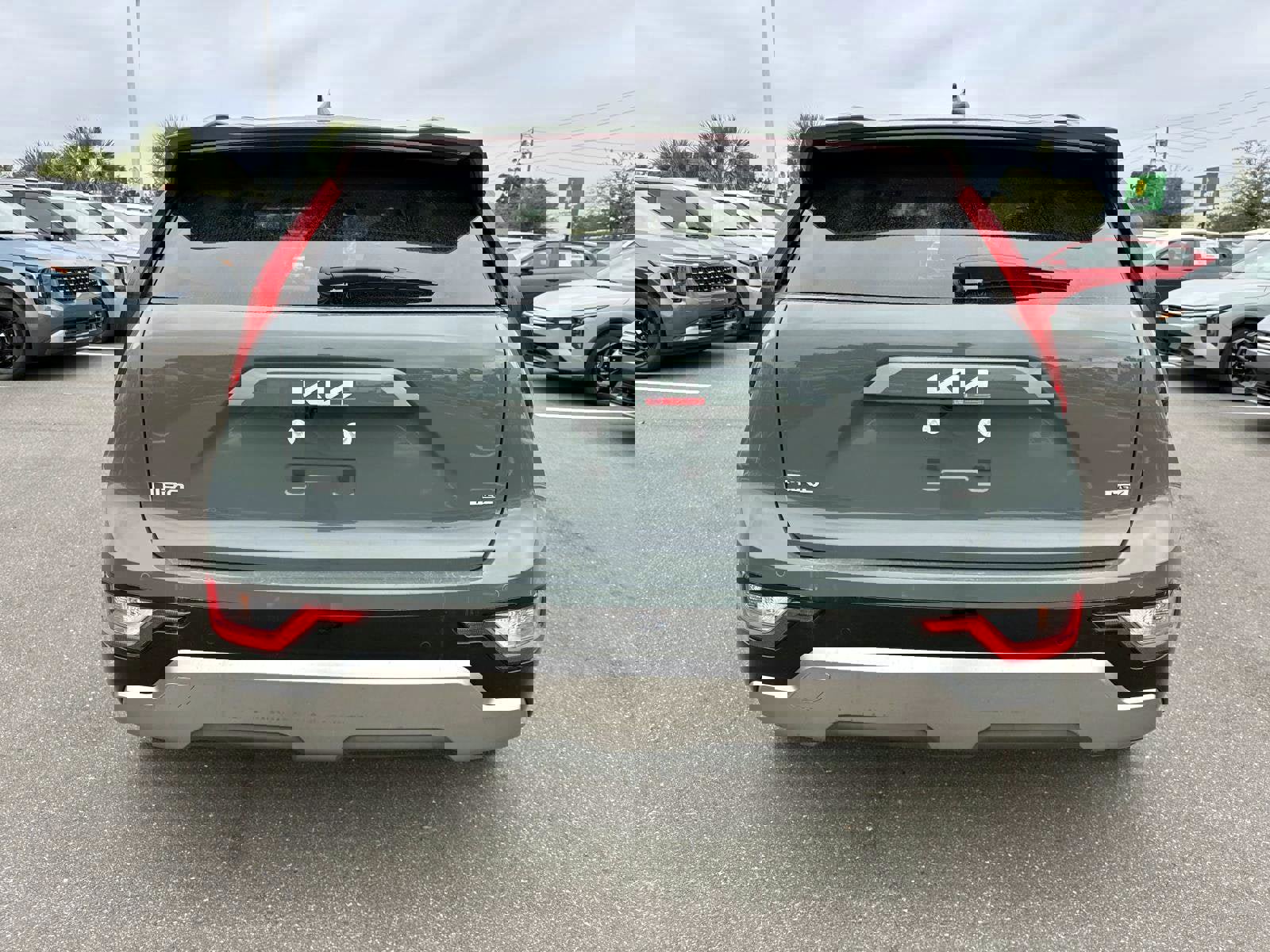 New 2025 Kia Niro SX image 6