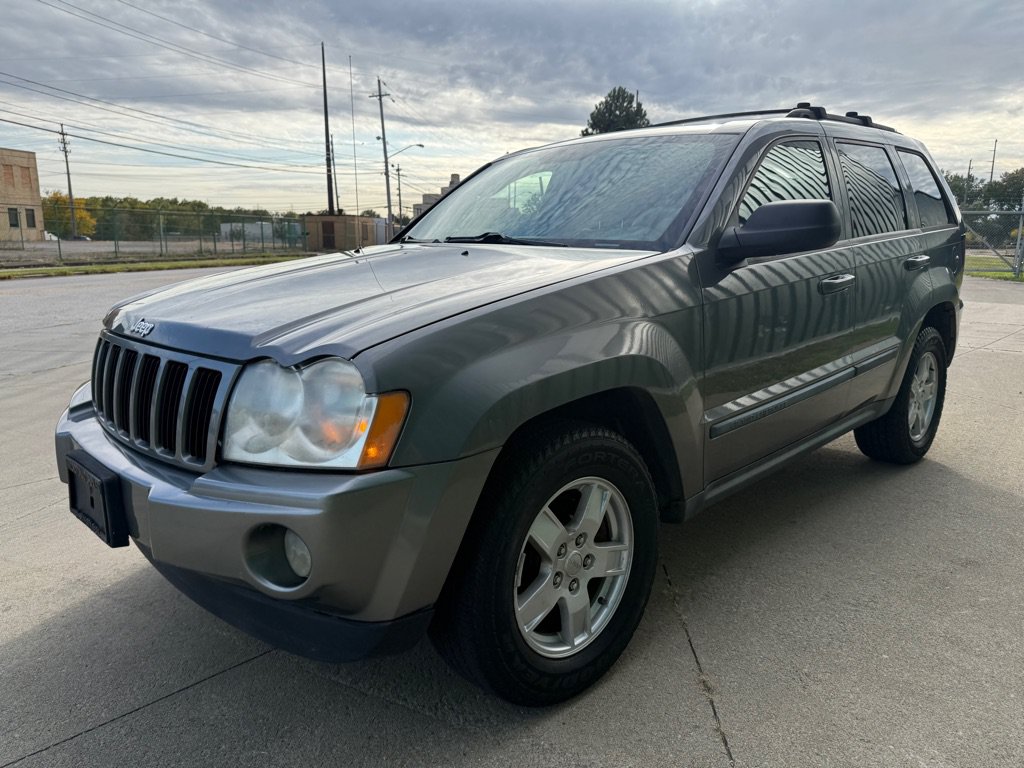 Used 2007 Jeep Grand Cherokee Laredo AWD/4WD image 7