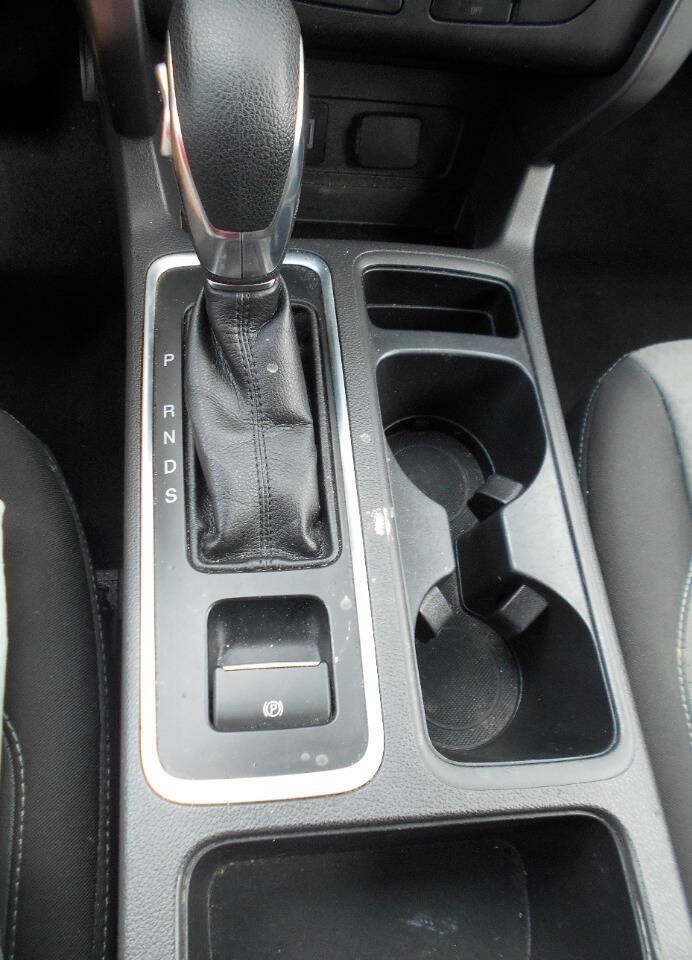 Used 2018 Ford Escape SE w/ SE Sync 3 Package FWD image 14