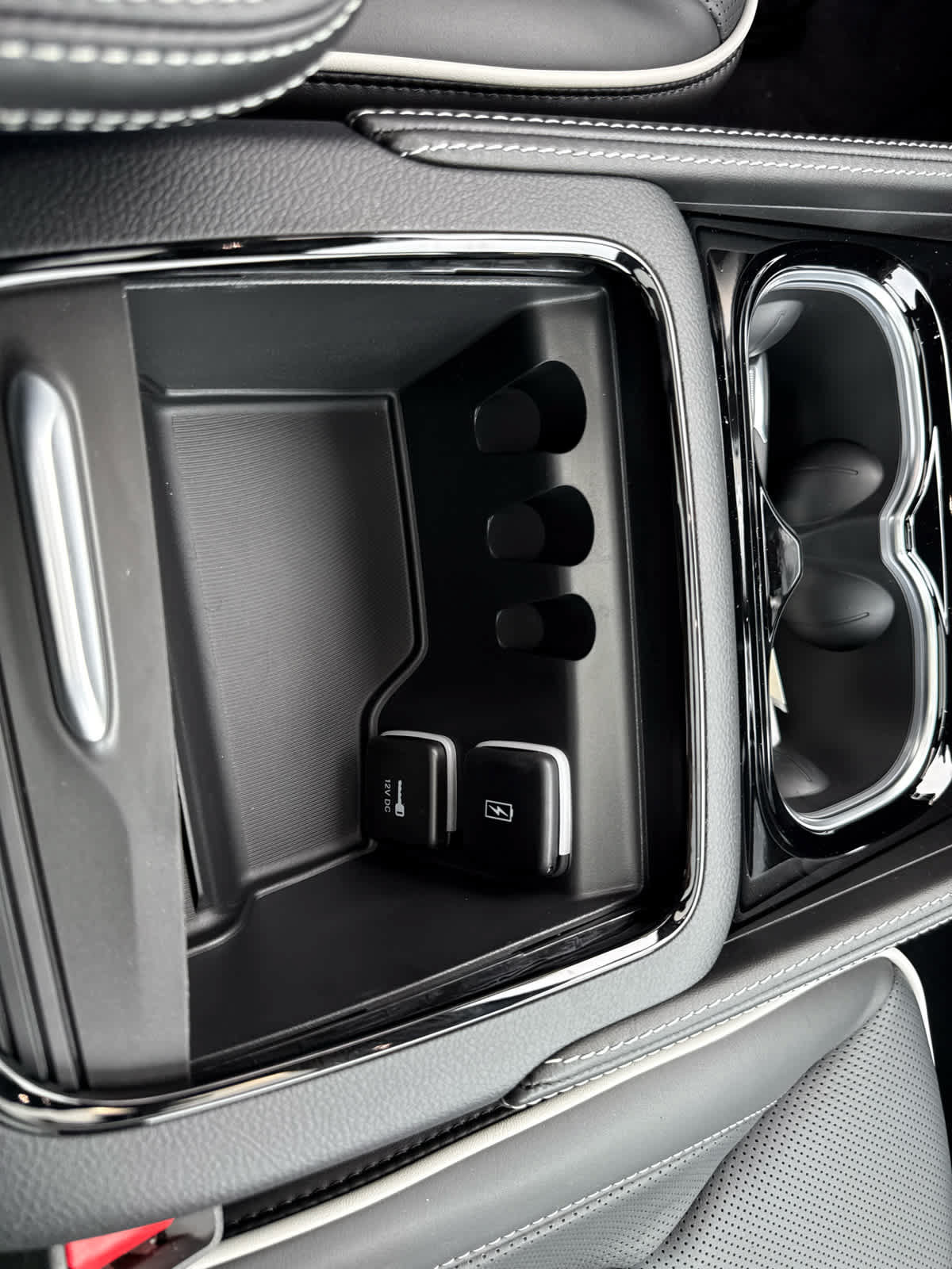 New 2027 Chrysler Pacifica Limited AWD/4WD image 20