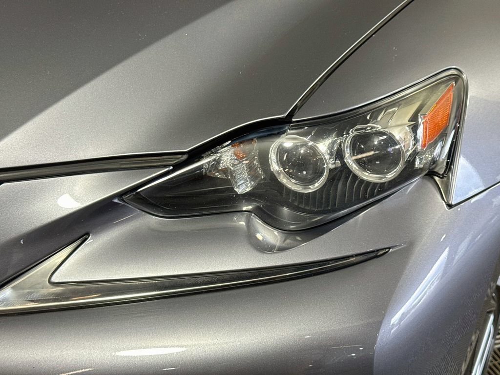 Used 2016 Lexus IS 300 AWD w/ F Sport Package image 3