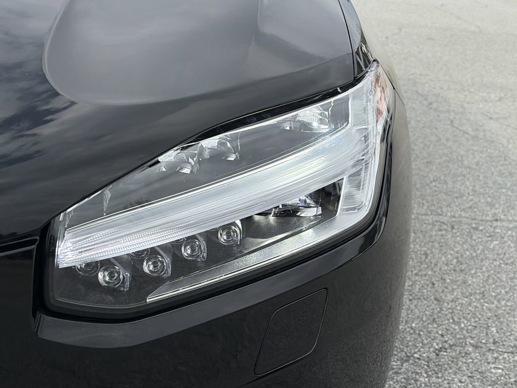 Used 2024 Volvo XC90 B5 Plus image 29