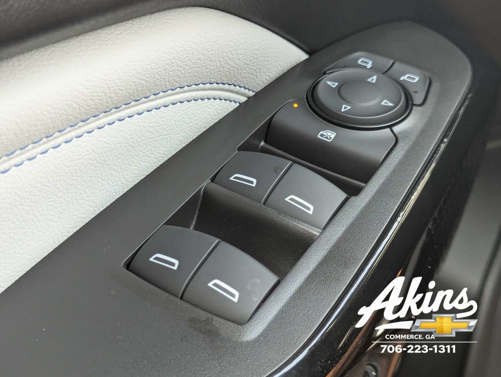 New 2026 Chevrolet Trax LT w/ Sunroof Package FWD image 24