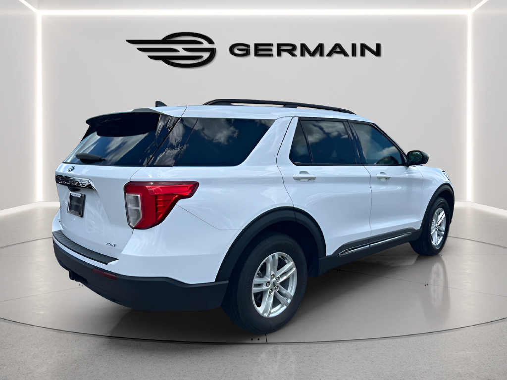 Used 2022 Ford Explorer XLT w/ Class IV Trailer Tow Package AWD/4WD image 8