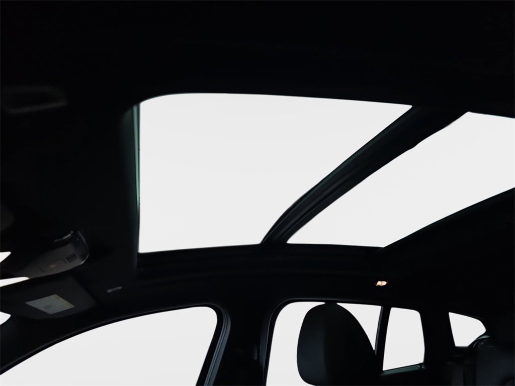 Used 2023 BMW X4 xDrive30i w/ M Sport Package image 32