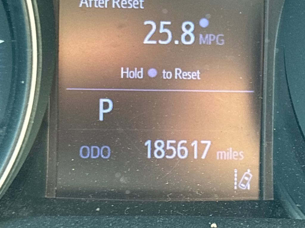 Used 2020 Toyota C-HR LE image 20