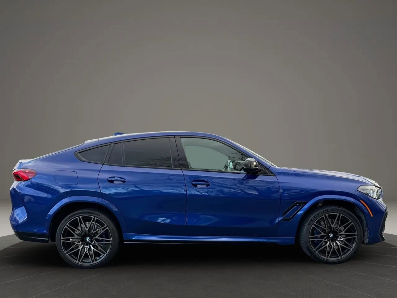 Used 2023 BMW X6 M w/ Competition Package image 4