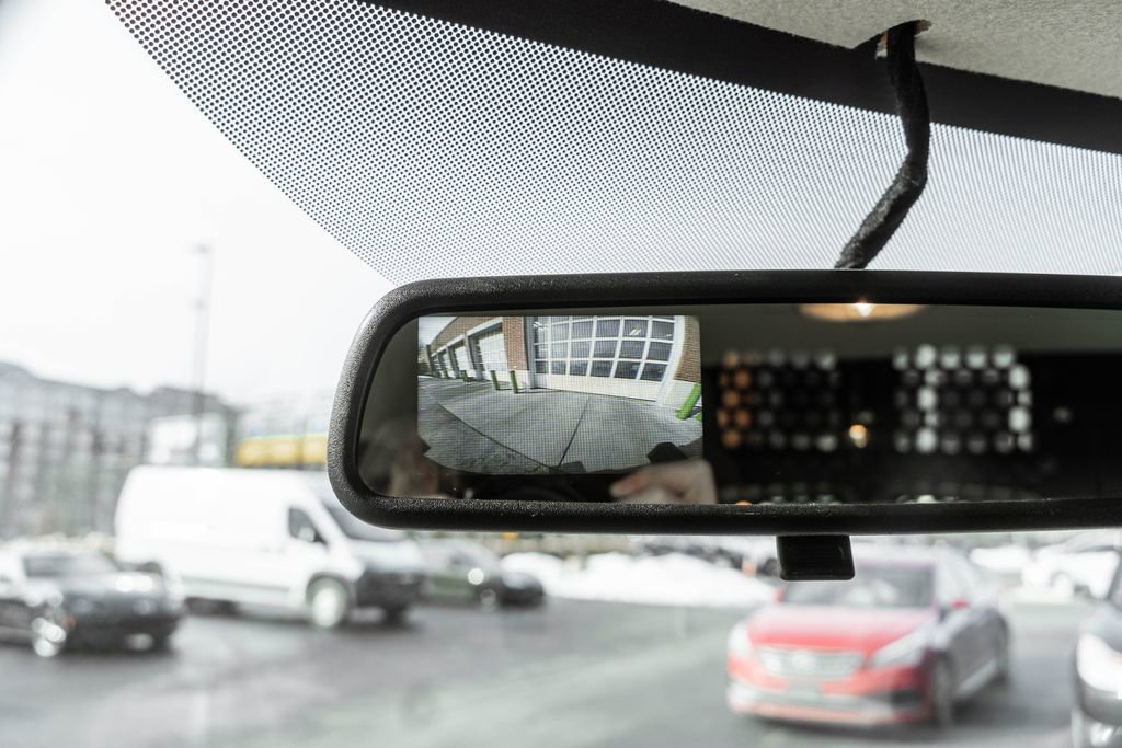 Used 2024 GMC Savana 2500 w/ Driver Convenience Package image 8