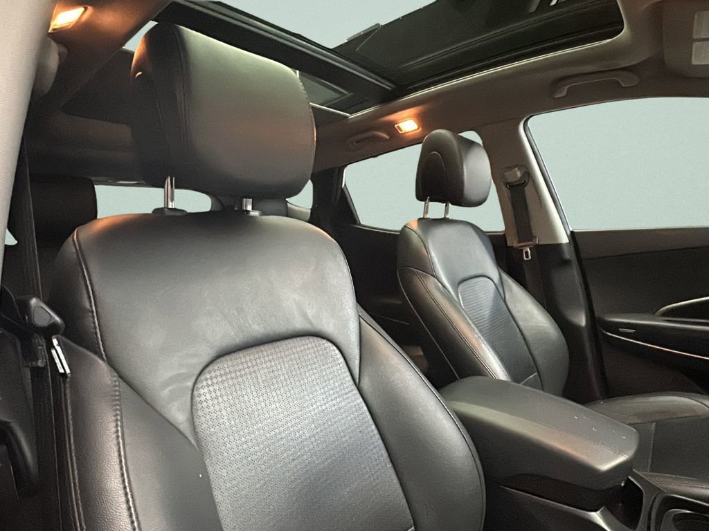 Used 2014 Hyundai Santa Fe Sport 2.0T w/ Technology Package 05 image 16
