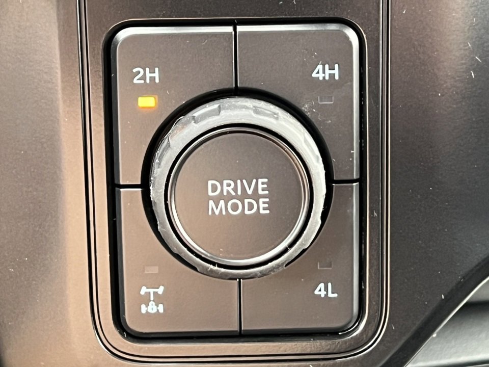 New 2026 Ford F250 Lariat w/ Black Appearance Package image 28