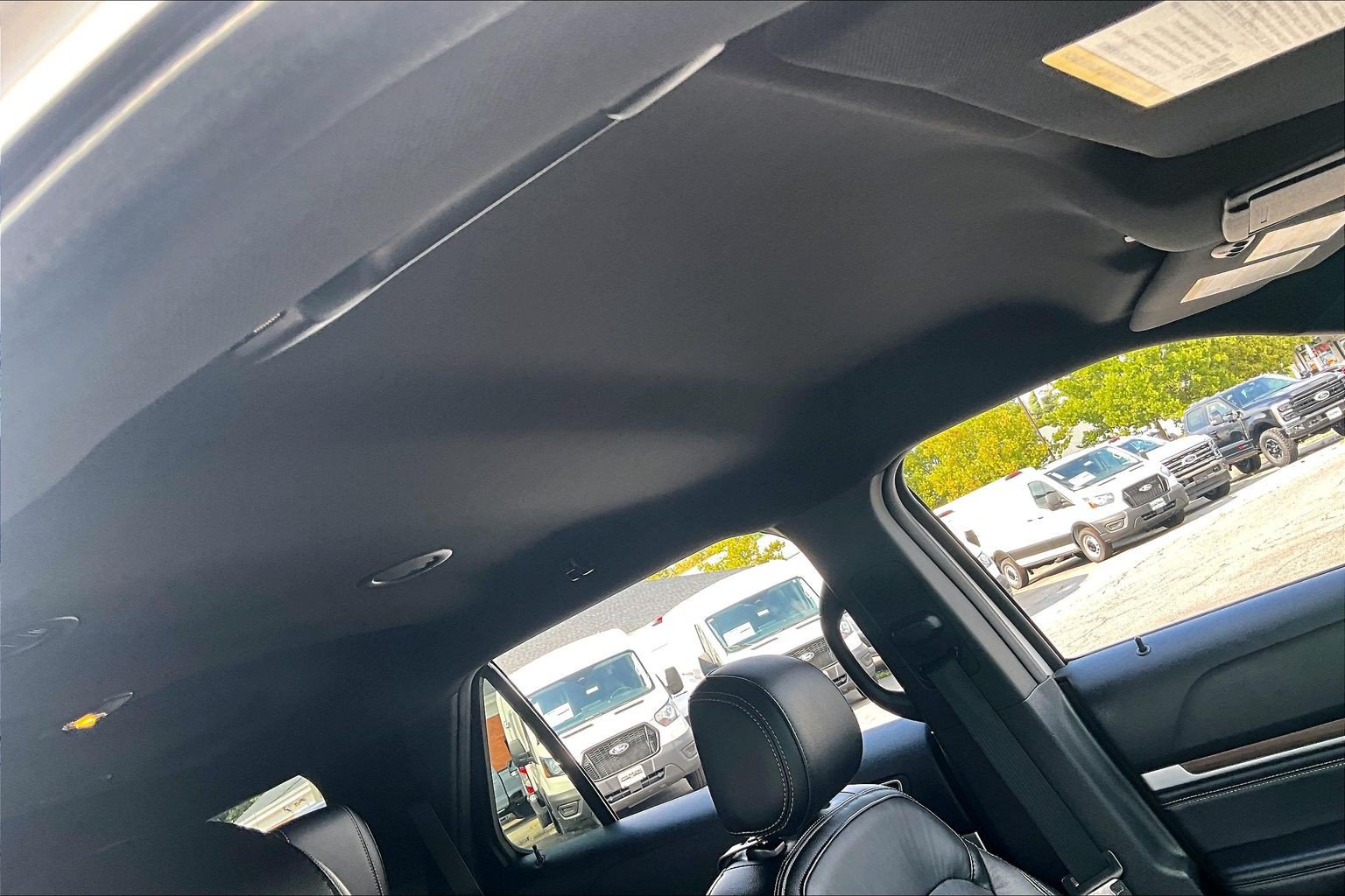 Used 2017 Ford Explorer Limited FWD image 19