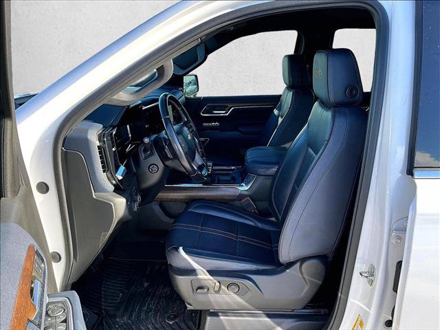 Used 2023 Chevrolet Silverado 1500 High Country RWD image 28