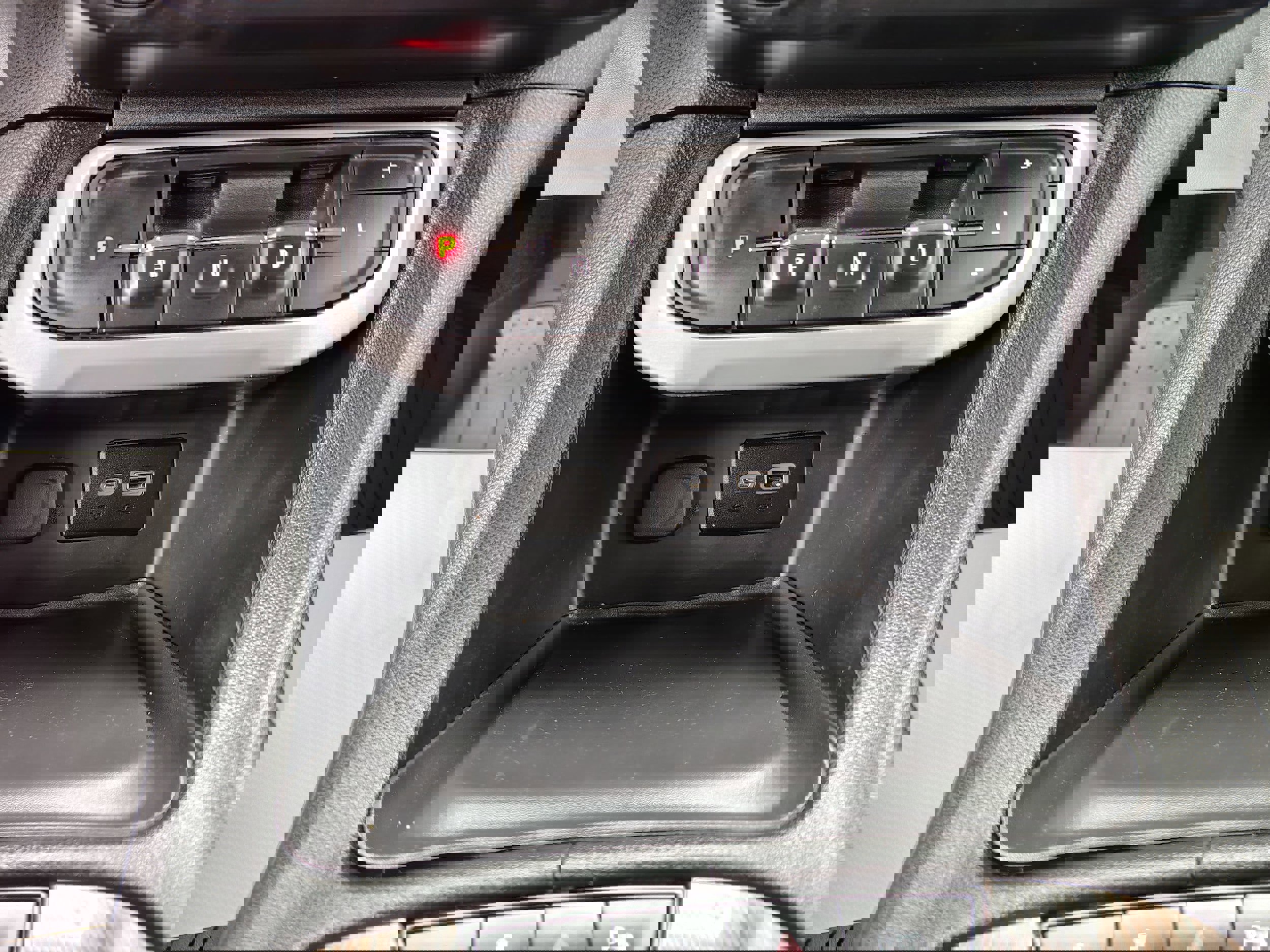 Used 2023 GMC Acadia SLE w/ Driver Convenience Package image 35