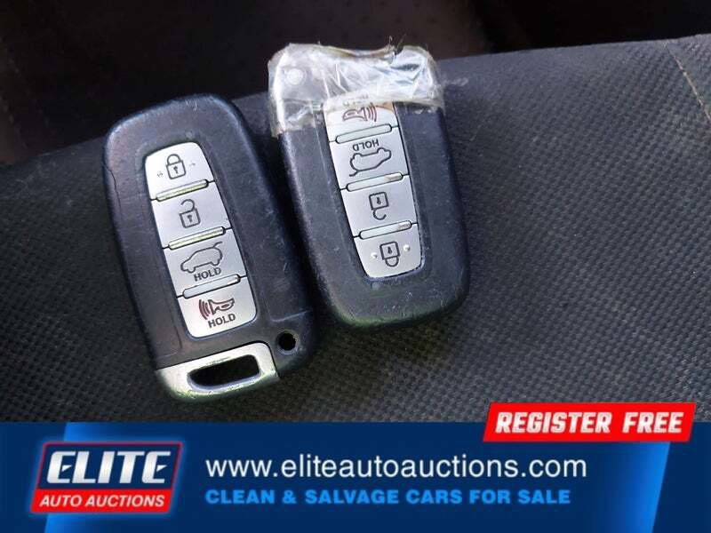 Used 2017 Hyundai Veloster Value Edition FWD image 22