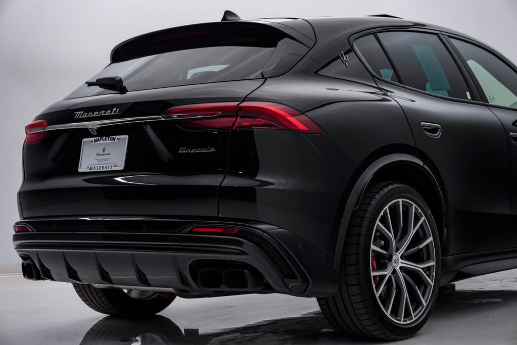Certified 2023 Maserati Grecale Trofeo image 12