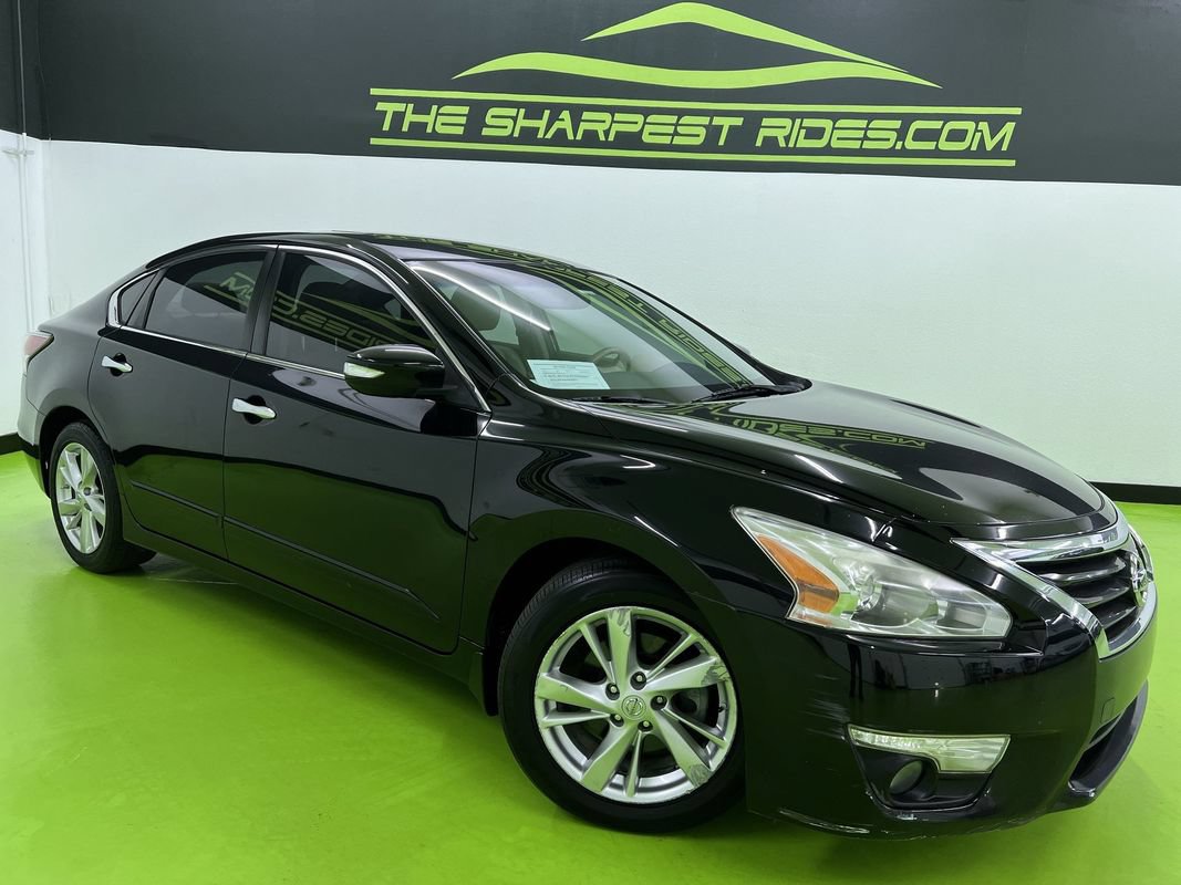 Used 2015 Nissan Altima 2.5 SL w/ Technology Package