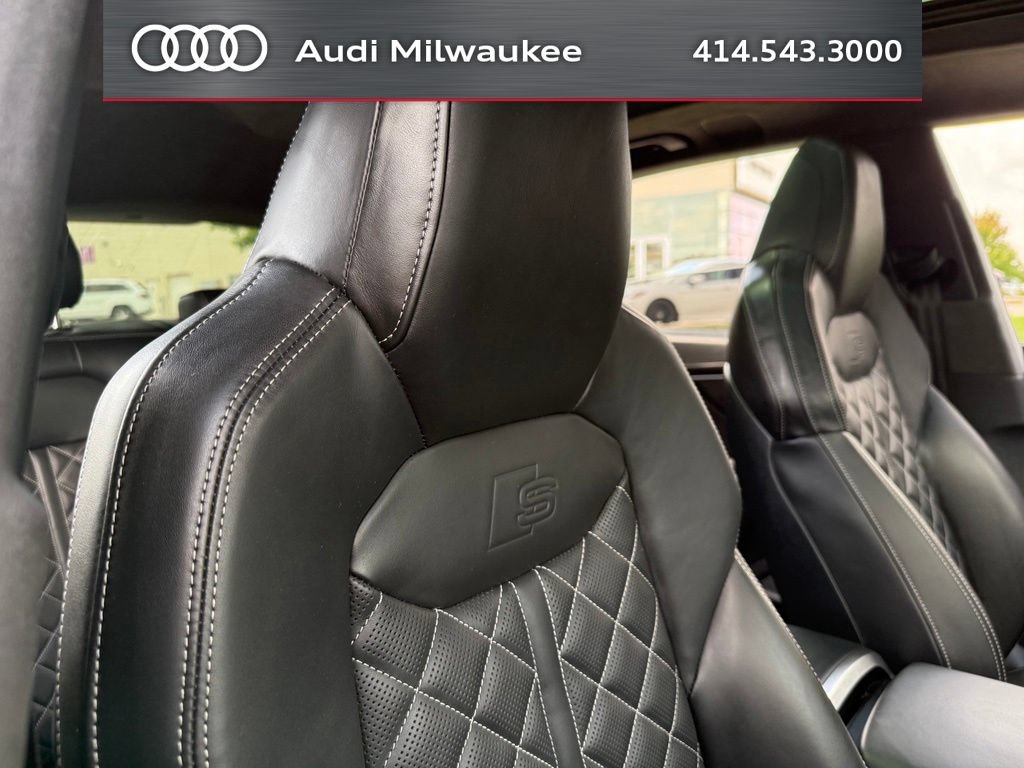 Used 2024 Audi SQ8 Prestige AWD/4WD image 15